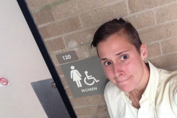 Womens-Bathroom-Featured